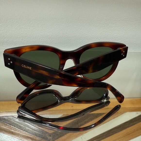 Celine CL4003IN Tortoise Sunglasses - Picture 2 of 7
